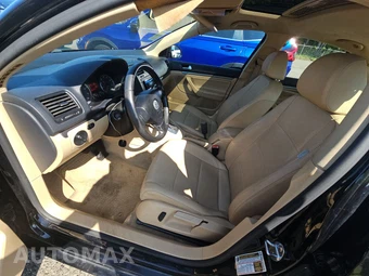 2008 Volkswagen Jetta Sedan SE – miniatura 7