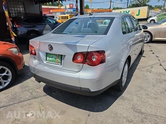 2008 Volkswagen Jetta Sedan SE - miniatura 4