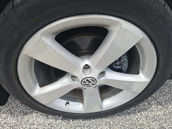 2008 Volkswagen New Beetle Coupe Triple White Hatchback - miniatura 23