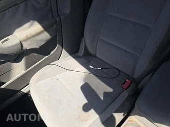 2008 Volkswagen Rabbit S – miniatura 24