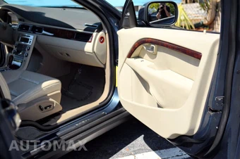 2008 Volvo XC70 w/Moonroof - miniatura 32