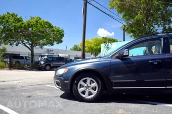 2008 Volvo XC70 w/Moonroof - miniatura 5
