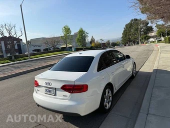 2009 Audi A4 2.0T Premium Sedan - miniatura 4