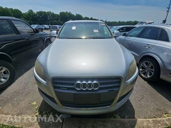 2009 Audi Q7 Premium Plus – miniatura 2