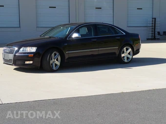 2009 Audi S8 - miniatura 4