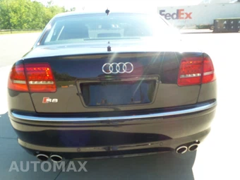 2009 Audi S8 - miniatura 6