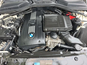 2009 BMW 5 Series Sedan 535i xDrive – miniatura 15