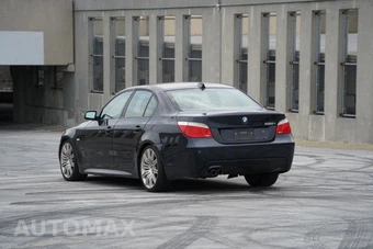 2009 BMW 5 Series Sedan 550i - miniatura 6