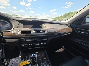 2009 BMW 7 Series Sedan 750Li – miniatura 11