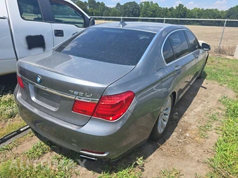 2009 BMW 7 Series Sedan 750Li – miniatura 4