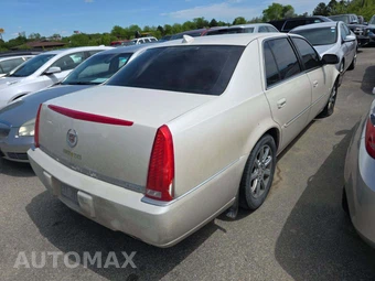2009 Cadillac DTS 1SA – miniatura 3