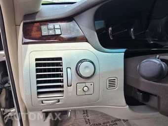 2009 Cadillac DTS 1SB - miniatura 28