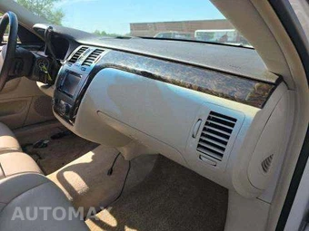 2009 Cadillac DTS 1SB - miniatura 19
