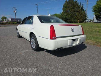 2009 Cadillac DTS 1SB - miniatura 2