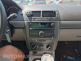 2009 Chevrolet Cobalt LS Sedan 1LS – miniatura 10