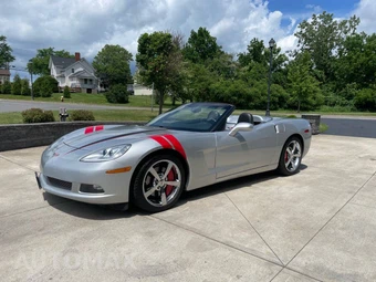 2009 Chevrolet Corvette Convertible 2LT - miniatura 2