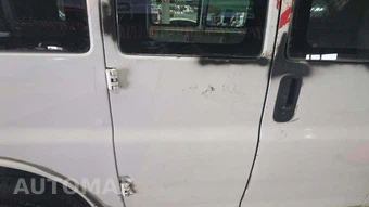 2009 Chevrolet Express 1500 Cargo Van 1WT 135.0" WB – miniatura 31