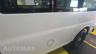 2009 Chevrolet Express 1500 Cargo Van 1WT 135.0" WB – miniatura 32