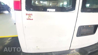 2009 Chevrolet Express 1500 Cargo Van 1WT 135.0" WB – miniatura 55