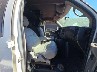 2009 Chevrolet Express 1500 Passenger Van 135.0" WB - miniatura 18