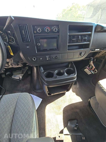 2009 Chevrolet Express 2500 Passenger Van 135.0" WB - miniatura 10