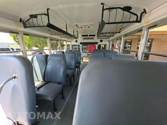 2009 Chevrolet Express 3500 Cutaway 1WT DRW - miniatura 10