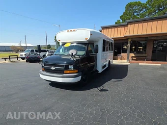 2009 Chevrolet Express 3500 Cutaway 1WT DRW