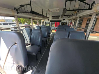 2009 Chevrolet Express 3500 Cutaway 1WT DRW - miniatura 10