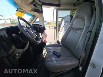 2009 Chevrolet Express 3500 Cutaway 1WT DRW - miniatura 3