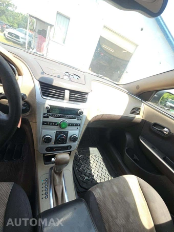 2009 Chevrolet Malibu LS 1FL - miniatura 10