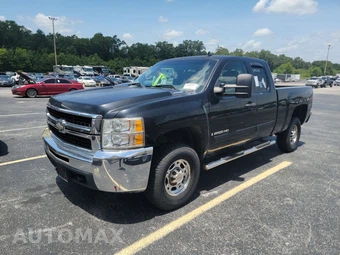 2009 Chevrolet Silverado 2500HD LT Extended Cab Medium Bed 1LT w/Rear Doors