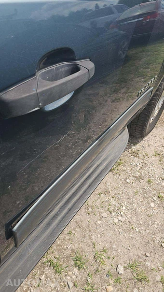 2009 Chevrolet Tahoe LS 1LS – miniatura 28