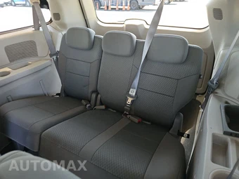 2009 Chrysler Town & Country Touring 121.2" WB - miniatura 14