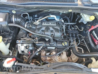 2009 Chrysler Town & Country Touring 121.2" WB - miniatura 16
