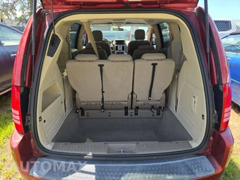 2009 Chrysler Town & Country Touring 121.2" WB - miniatura 15