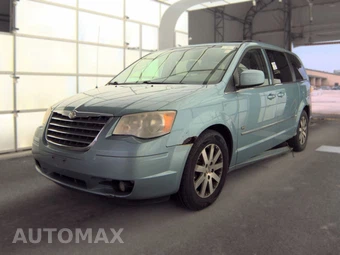 2009 Chrysler Town & Country Touring 121.2" WB