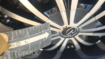2009 Dodge Challenger R/T - miniatura 22