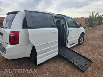 2009 Dodge Grand Caravan SE Minivan 121.2" WB - miniatura 2