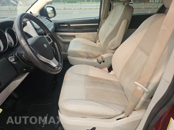 2009 Dodge Grand Caravan SXT Minivan 121.2" WB – miniatura 7