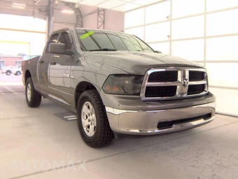 2009 Dodge Ram 1500 SLT Extended Cab Medium Bed - miniatura 3