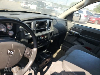 2009 Dodge Ram 2500 SLT Crew Cab Medium Bed – miniatura 10