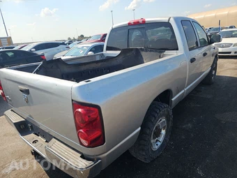 2009 Dodge Ram 2500 SLT Crew Cab Medium Bed – miniatura 3