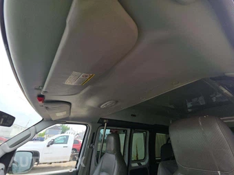2009 Ford E-250 Commercial Cargo Van 138.0" WB – miniatura 11