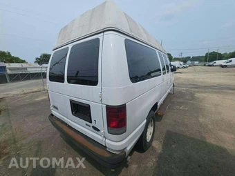 2009 Ford E-250 Commercial Cargo Van 138.0" WB – miniatura 3