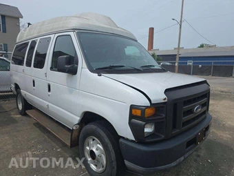 2009 Ford E-250 Commercial Cargo Van 138.0" WB – miniatura 4