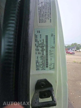 2009 Ford E-250 Commercial Cargo Van 138.0" WB – miniatura 5