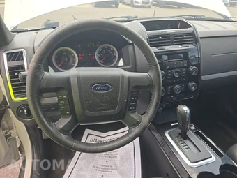 2009 Ford Escape Limited – miniatura 10