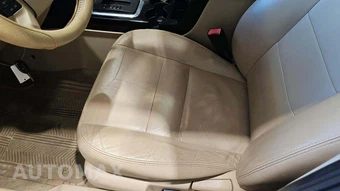 2009 Ford Escape Limited – miniatura 35