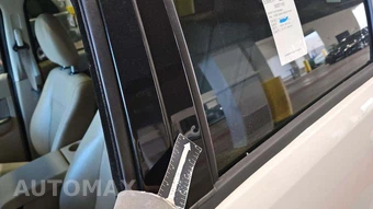 2009 Ford Escape Limited – miniatura 36