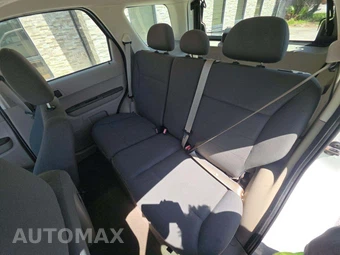 2009 Ford Escape XLS - miniatura 24